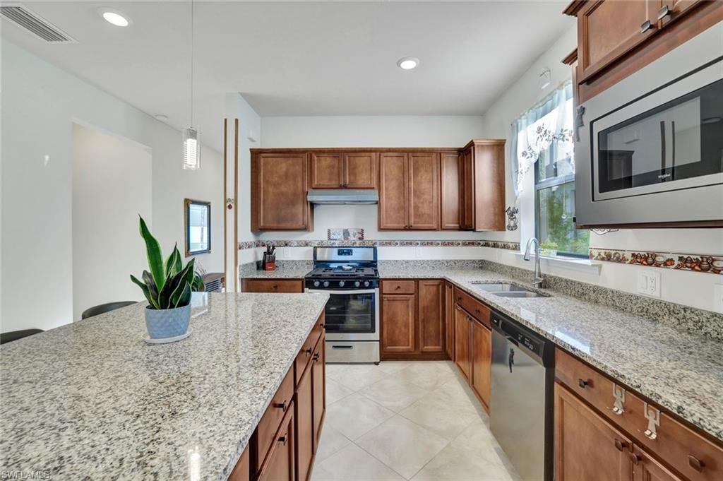 MANATEE COVE - Residential