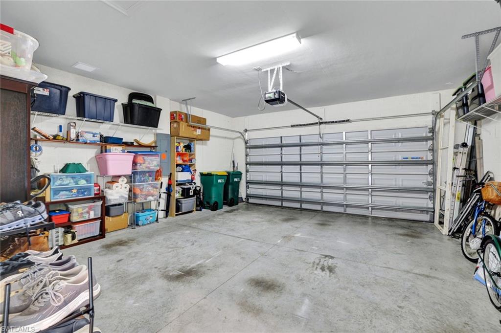 MANATEE COVE - Residential