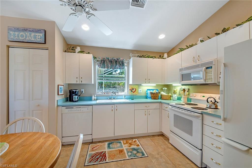 MARCO BEACH - Residential