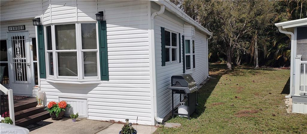 CORKSCREW WOODLANDS - Residential