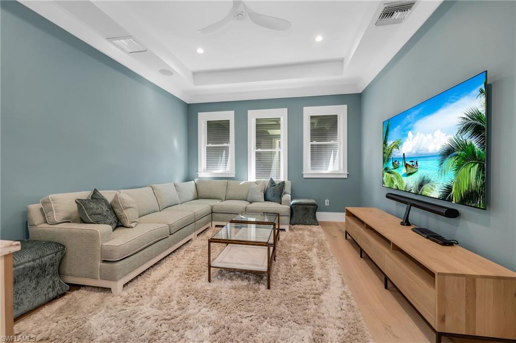 LANDINGS AT BEARS PAW - Residential