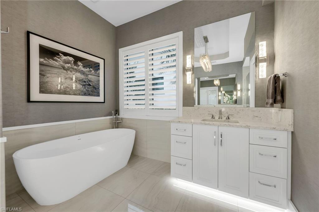 LANDINGS AT BEARS PAW - Residential