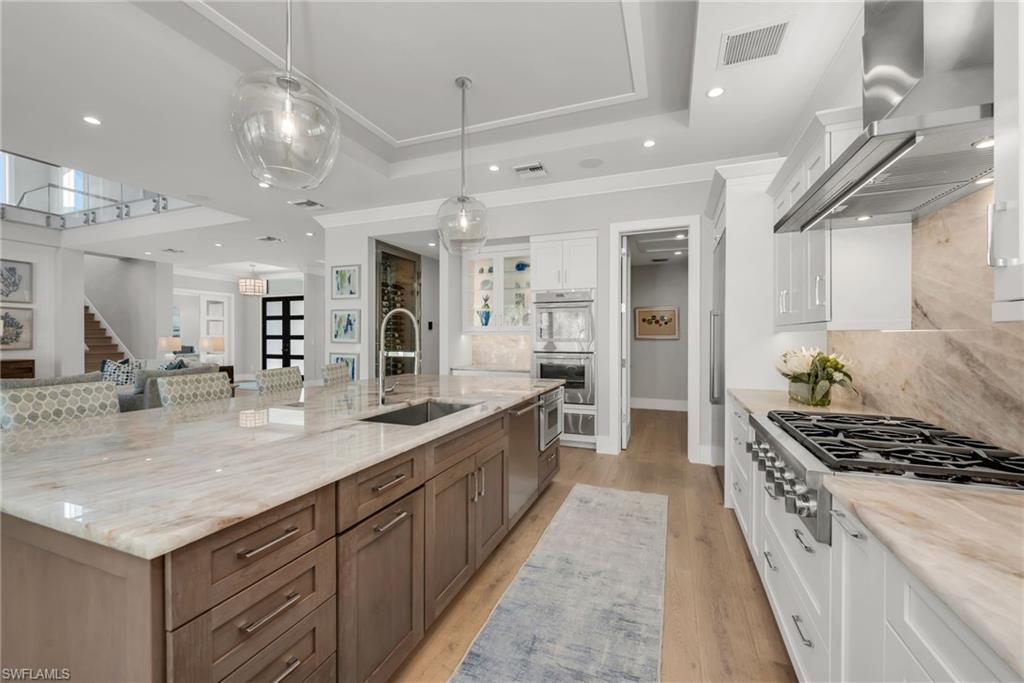 LANDINGS AT BEARS PAW - Residential