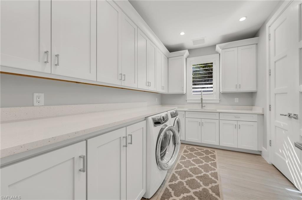 LANDINGS AT BEARS PAW - Residential