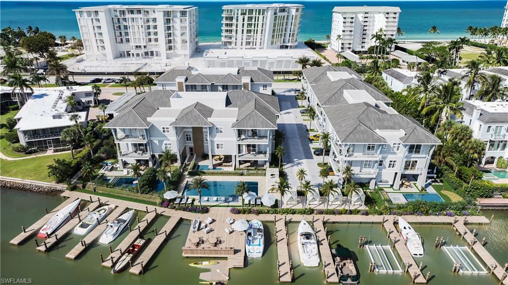 1614 Gulf Shore BLVD N 205