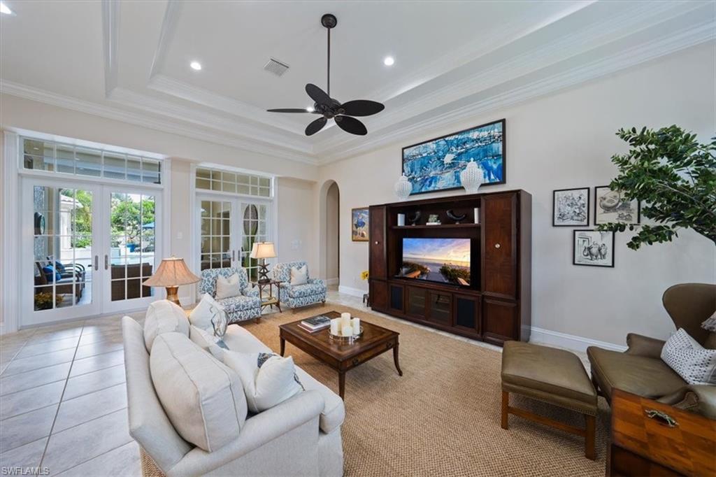 PELICAN BAY WOODS - Residential