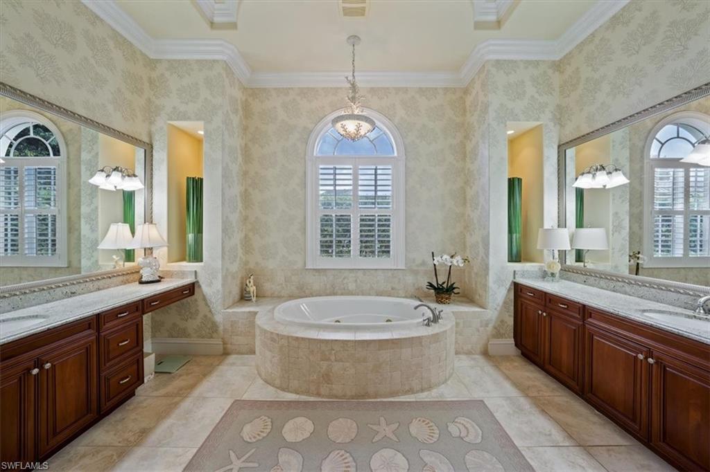 PELICAN BAY WOODS - Residential