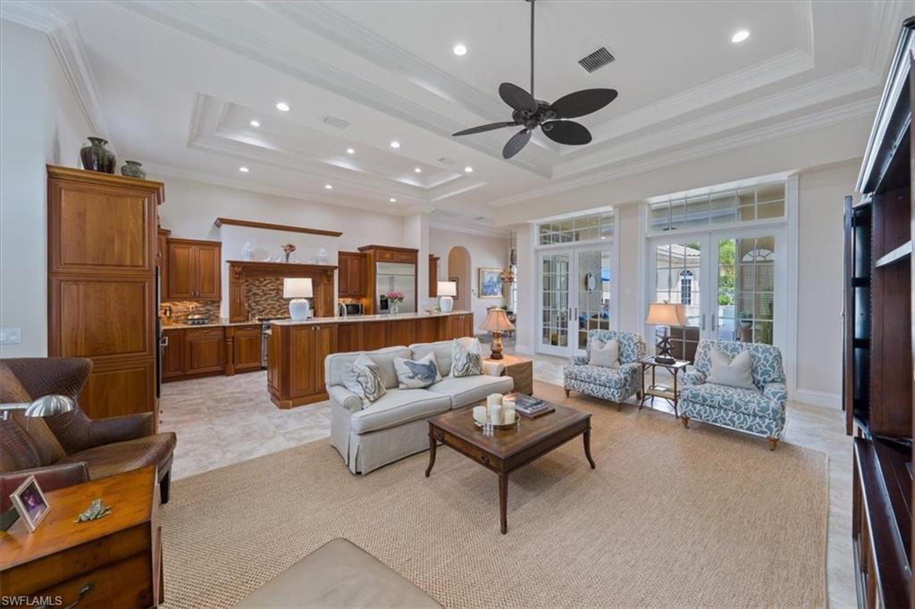 PELICAN BAY WOODS - Residential