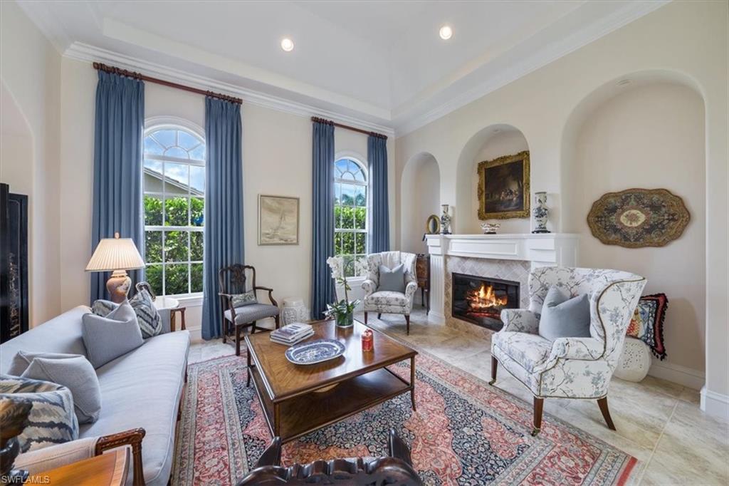 PELICAN BAY WOODS - Residential