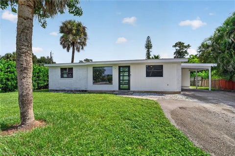 Photo of 1363 Brookside DR, NAPLES, FL 34104 (MLS # 226036092)