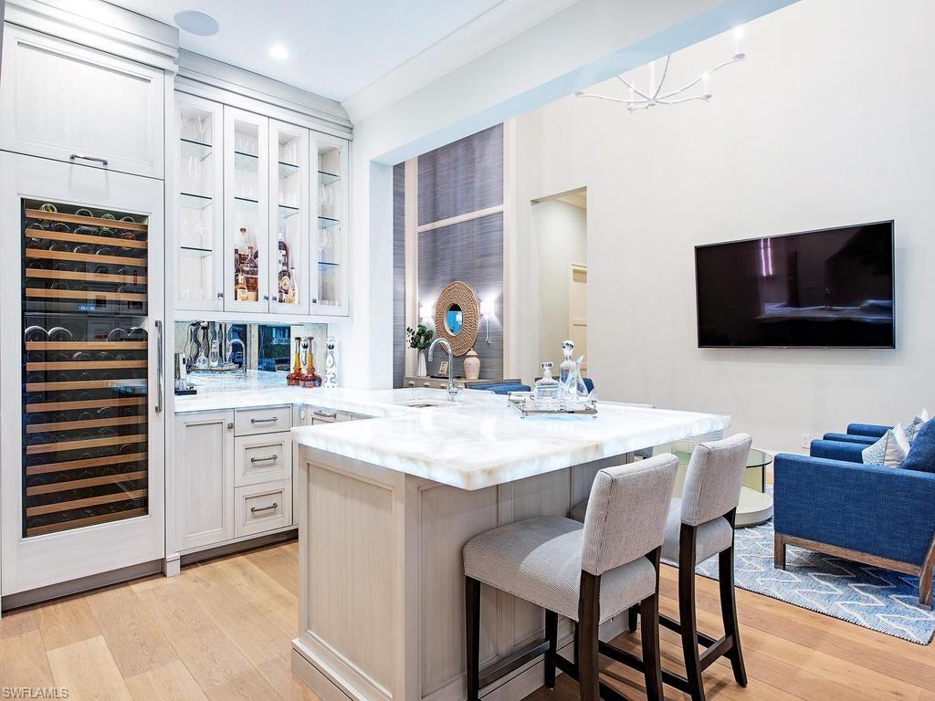 AQUALANE SHORES - Residential