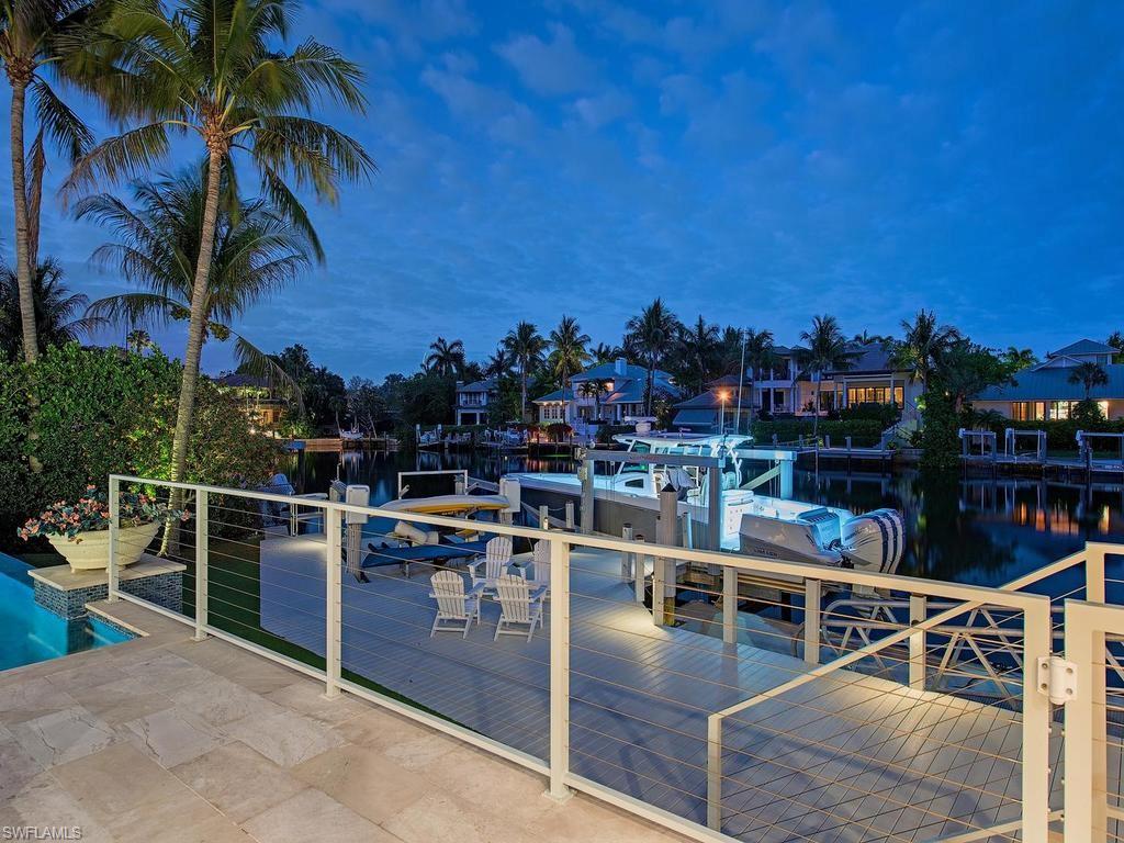 AQUALANE SHORES - Residential