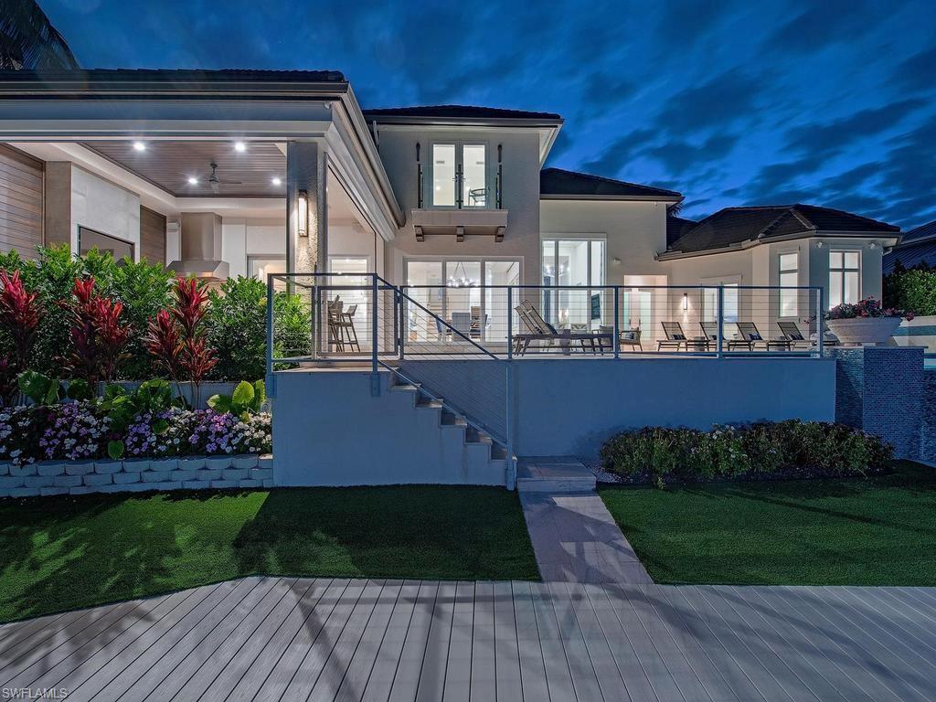 AQUALANE SHORES - Residential