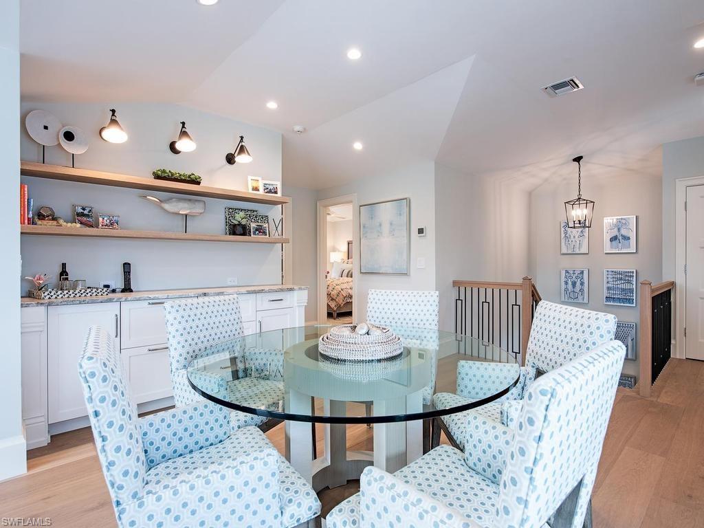 AQUALANE SHORES - Residential