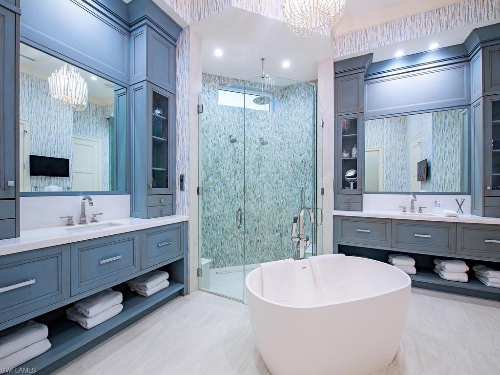 AQUALANE SHORES - Residential