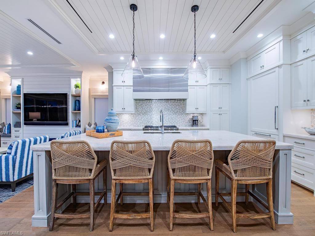 AQUALANE SHORES - Residential