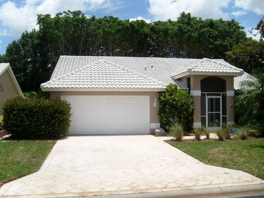 Newly remodeled pool home located in Williamsburg at The Colony! A desirable location in the Daniels corridor of south Fort Myers. Just minutes to the Int'l airport, I-75, Florida Gulf Cost University (Dunk City), Gulf Coast Town Center Mall, Gulf Coast Hospital, Red Sox & Twins stadiums, and other shopping and food service conveniences. Also located within 15-25 minutes of the beaches! A very nice open floor plan with vaulted ceilings in the living room and cathedral ceiling in the family room. The bedrooms area a split plan design. The master bedroom has a nice walk-in closet plus a double closet, and a new double vanity with granite counter top. Guest bath also has a new vanity with granite counter top and is located conveniently between the other 2 bedrooms. You'll love the new kitchen with granite counters, and new stainless appliances to include new washer and dryer. The pool is screen enclosed with ample patio space around the pool, and accessible via slider doors form the living room and master bedroom. This community also provides a community pool & cabana which is located close to the home. See this home today!