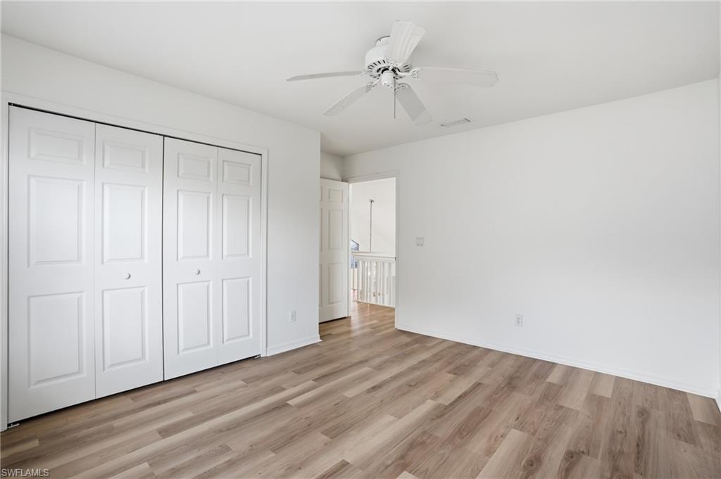 THREE OAKS - Residential