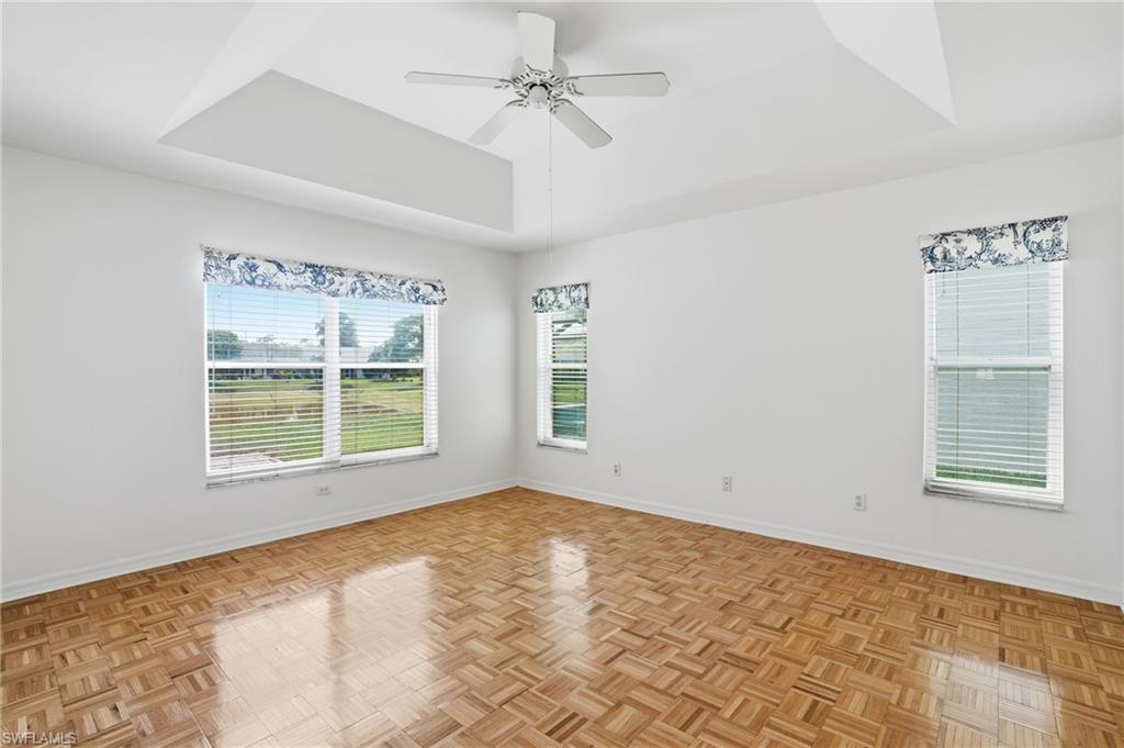 THREE OAKS - Residential