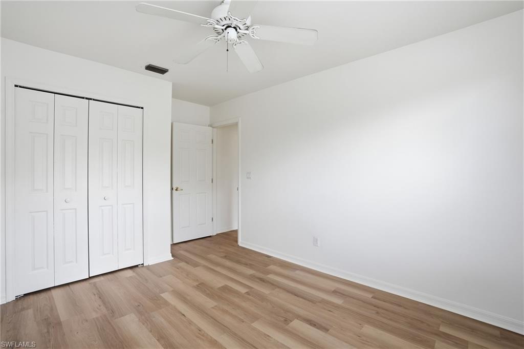 THREE OAKS - Residential