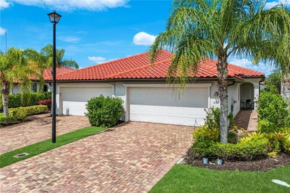 1427 Oceania DR S NAPLES FL 34113
