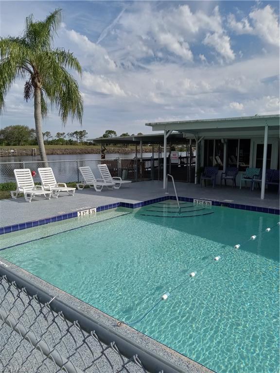 MOORE HAVEN - Residential