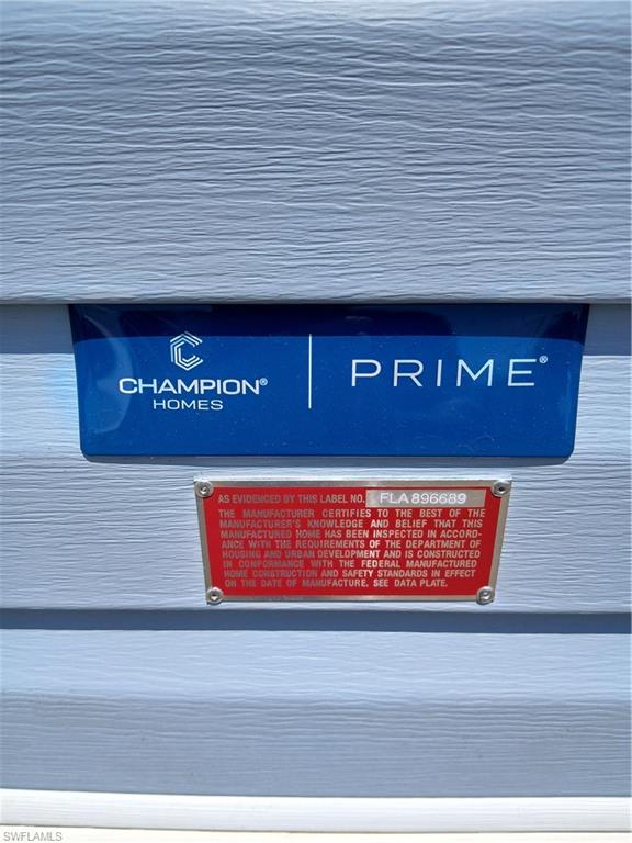 MOORE HAVEN - Residential