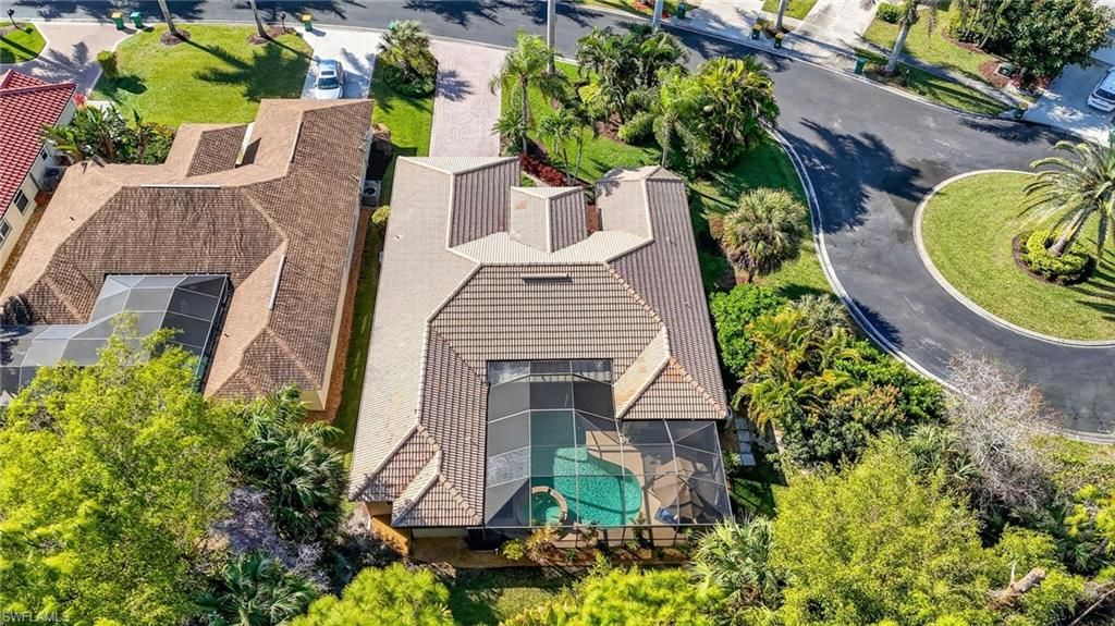 Photo of 1021 Tivoli CT, NAPLES, FL 34104 (MLS # 226009494)