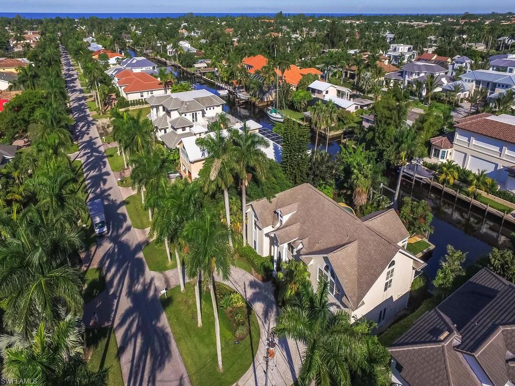 AQUALANE SHORES - Residential