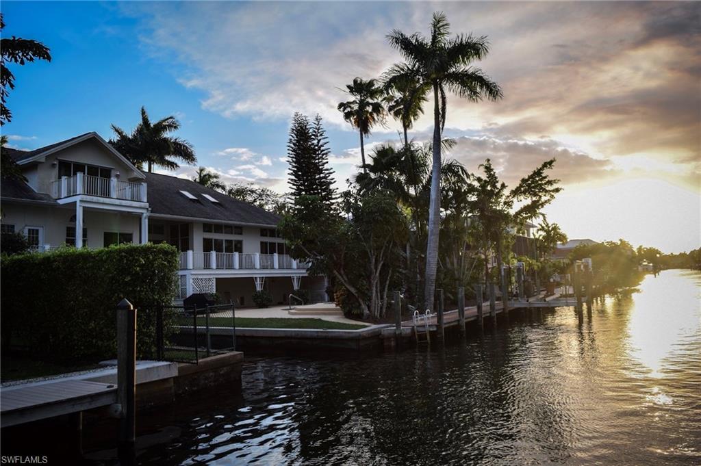 AQUALANE SHORES - Residential