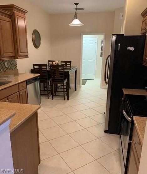 BELLA TERRA - Residential Lease