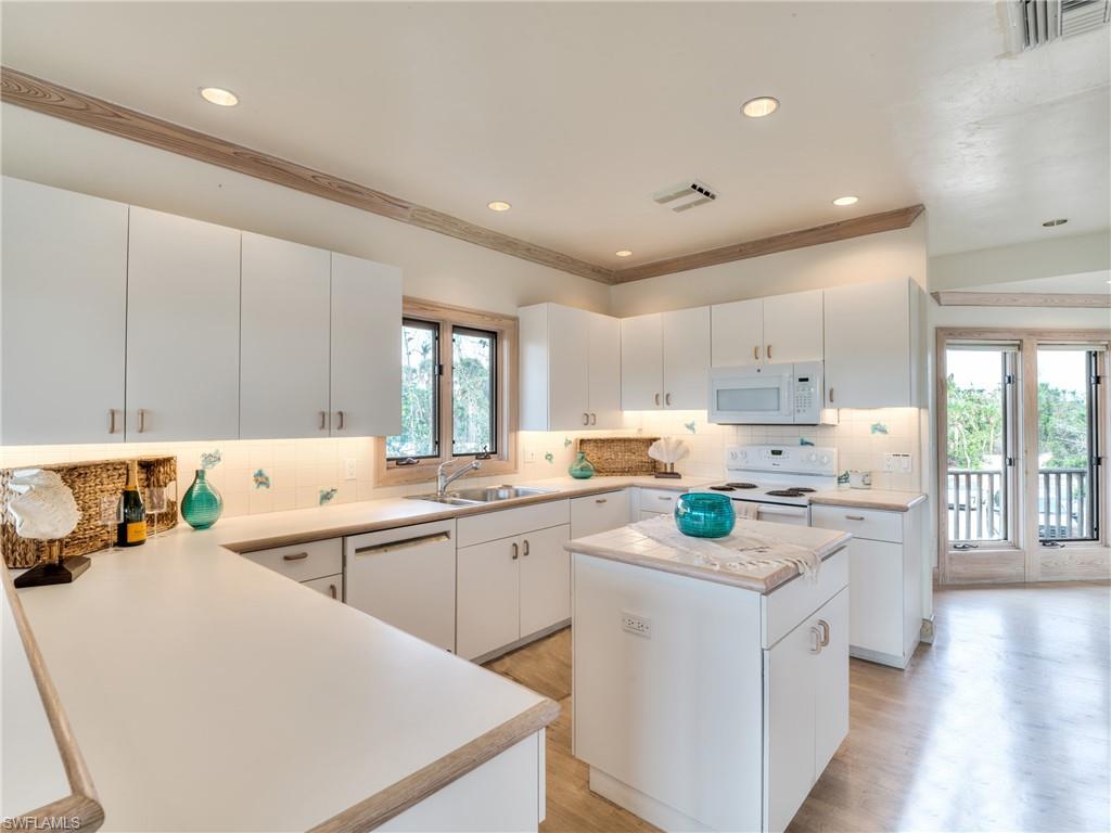 TICHENORS F H SILVER KING - Residential