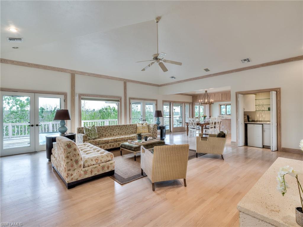 TICHENORS F H SILVER KING - Residential