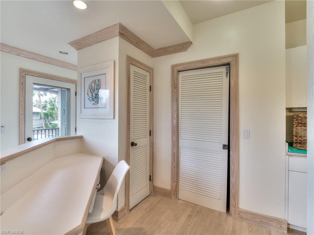 TICHENORS F H SILVER KING - Residential