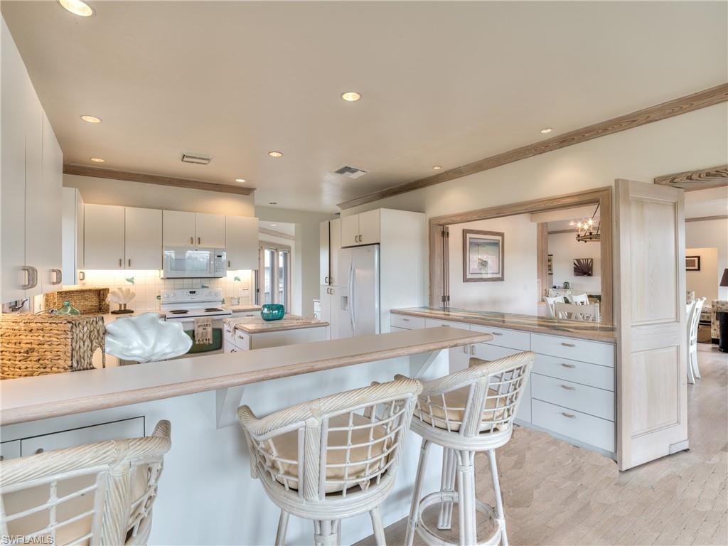 TICHENORS F H SILVER KING - Residential