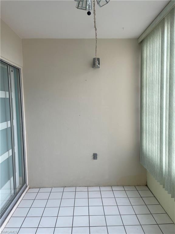 SEVEN LAKES - Residential