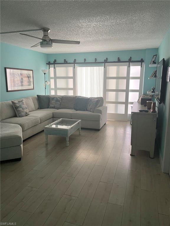 SEVEN LAKES - Residential