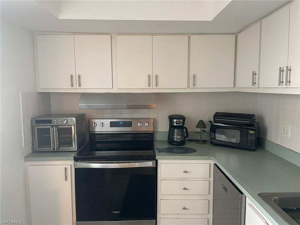 SEVEN LAKES - Residential