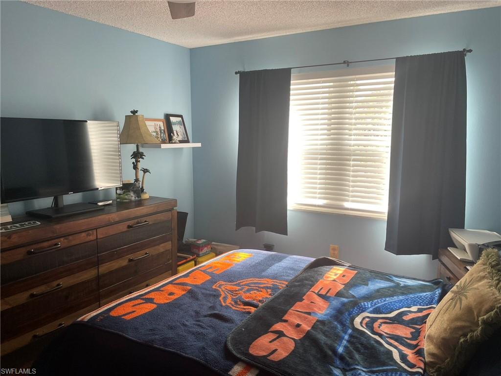 SEVEN LAKES - Residential