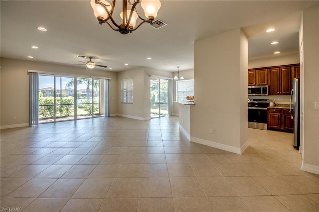 BOTANICA LAKES - Residential