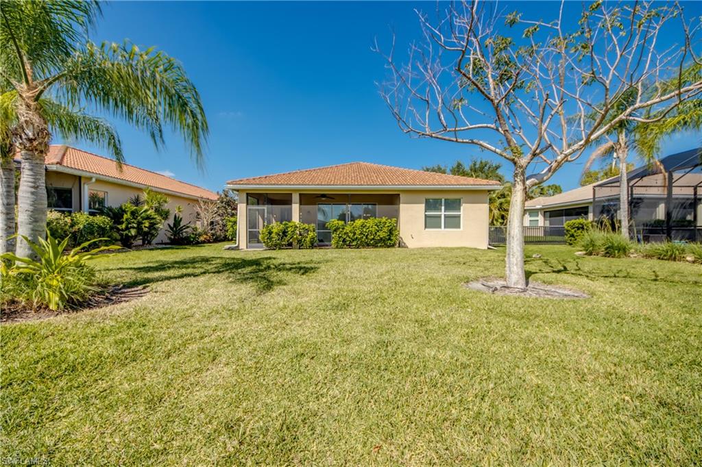 BOTANICA LAKES - Residential