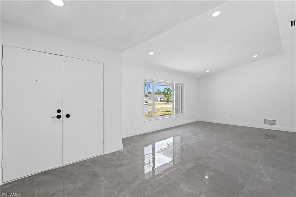 PORT CHARLOTTE - Residential