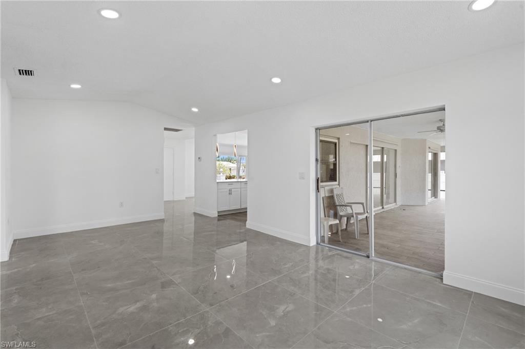 PORT CHARLOTTE - Residential