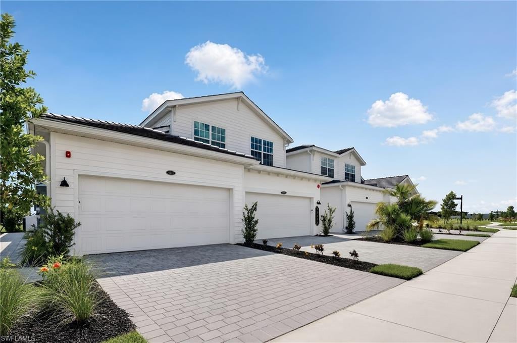 15888 Green Acres AVE 4211