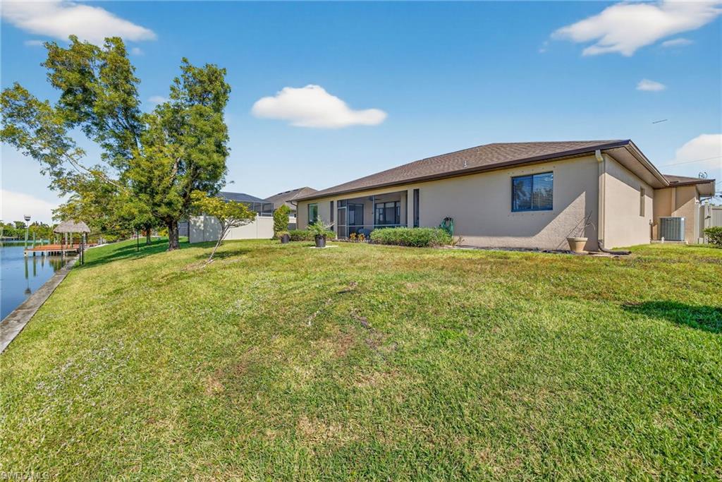 CAPE CORAL - Residential