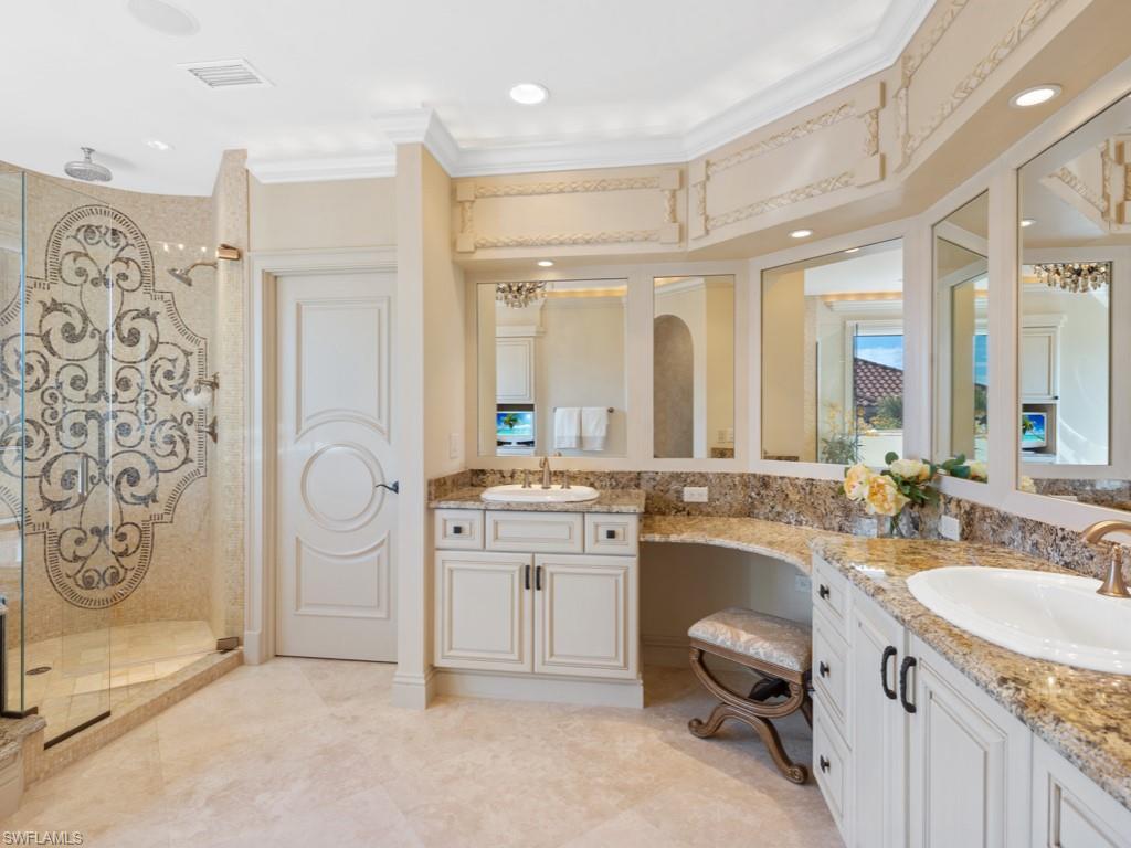 HIDEAWAY BEACH - Residential