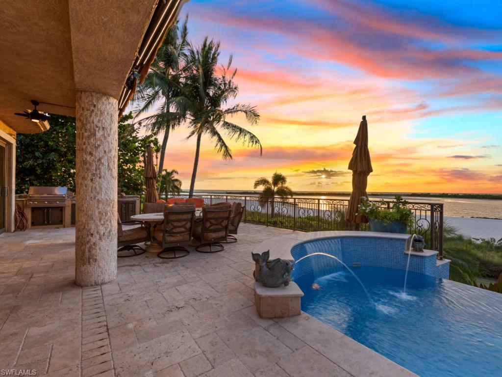 HIDEAWAY BEACH - Residential