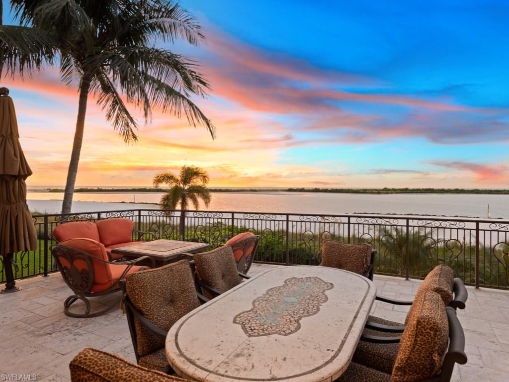 HIDEAWAY BEACH - Residential