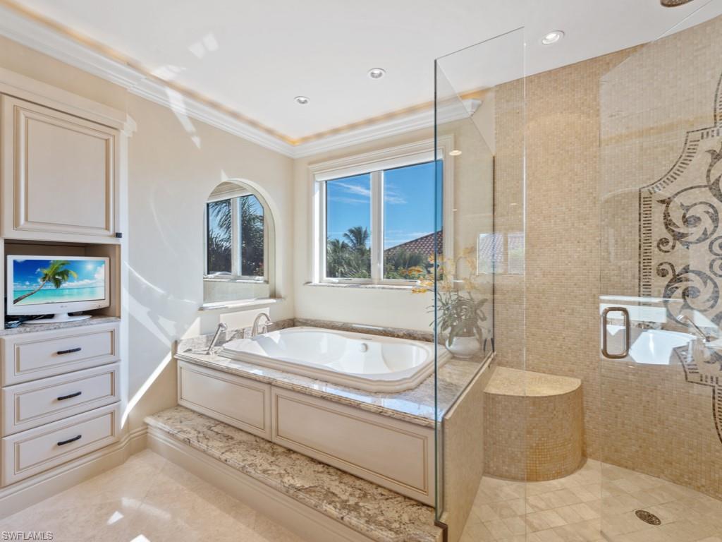 HIDEAWAY BEACH - Residential