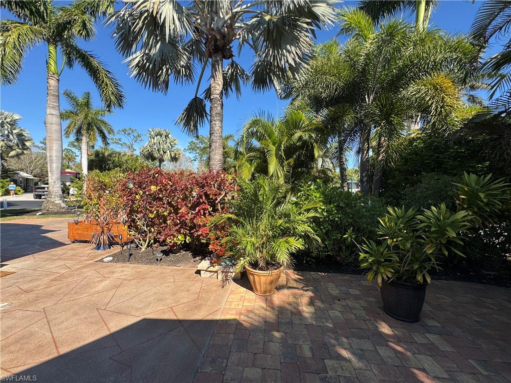 RIVERBEND MOTORCOACH RESORT - Land